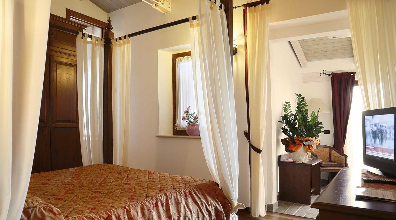 Colleverde Country House & Spa Urbino Ngoại thất bức ảnh